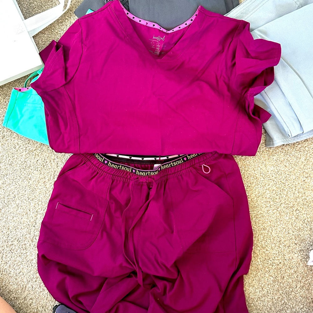 Heart and soul scrub set